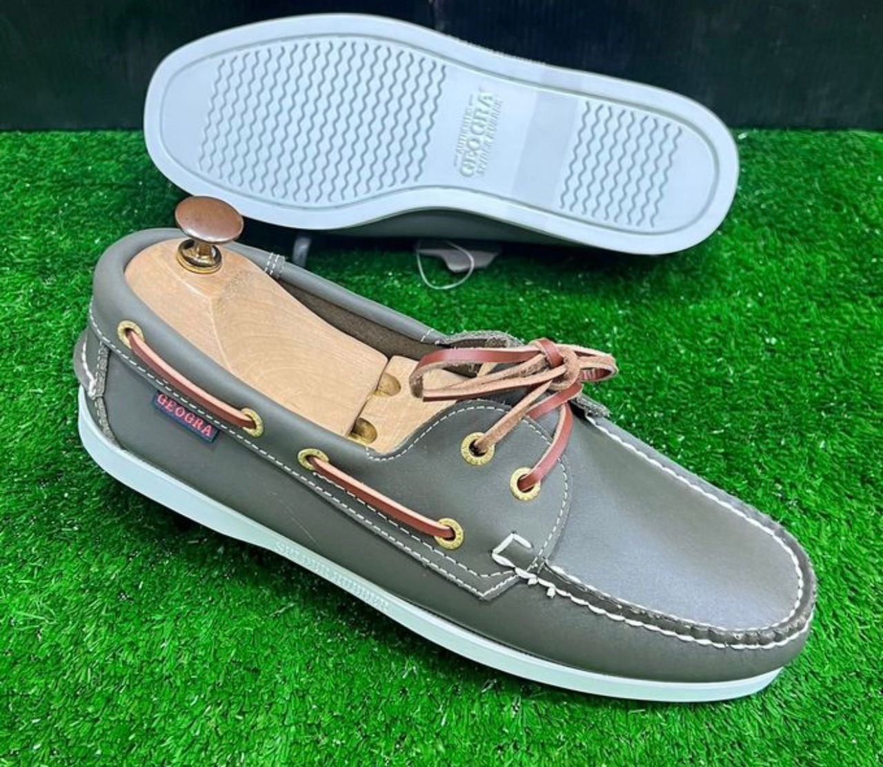 Sebago Docksides