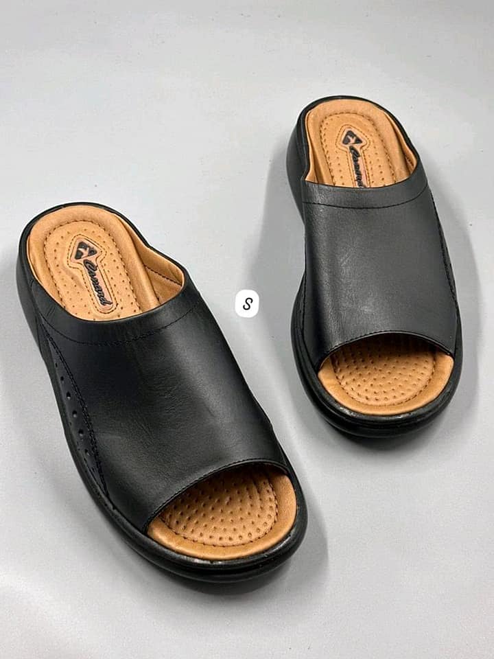 Sandales Classiques Confort Homme : Le Bien-être au Quotidien