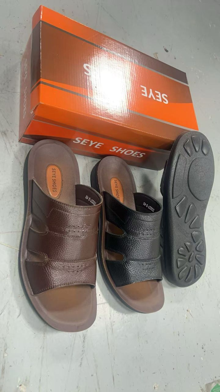 Cuir Véritable "Cousu Main"