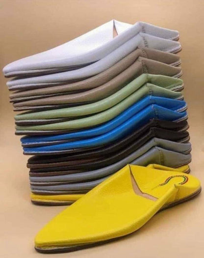 Babouches Traditionnelles en Cuir – Confort, Style & Couleurs Variées